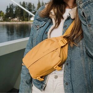 Moment MTW Camera Sling Bag